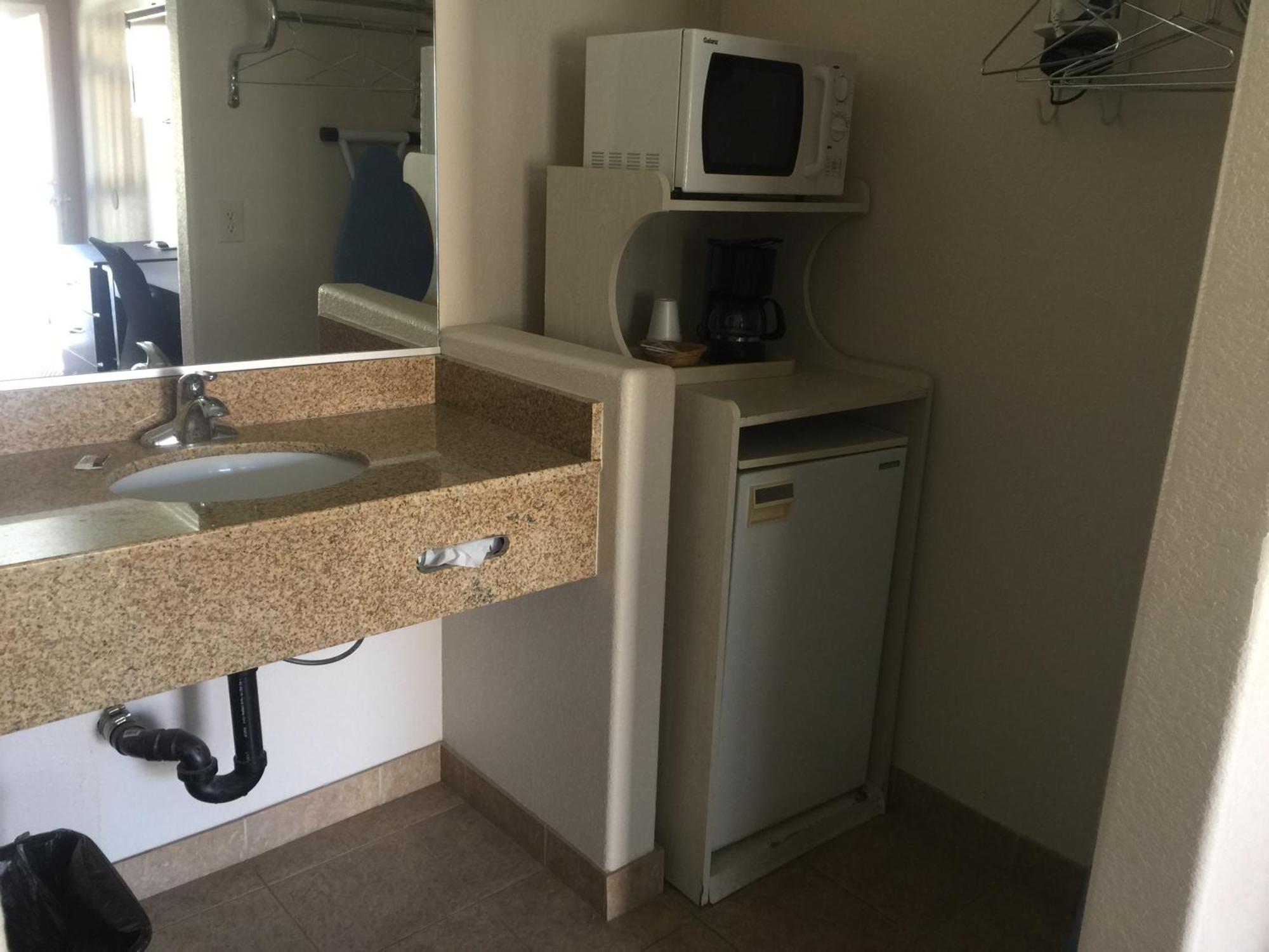 Portal Motel Lone Pine Εξωτερικό φωτογραφία